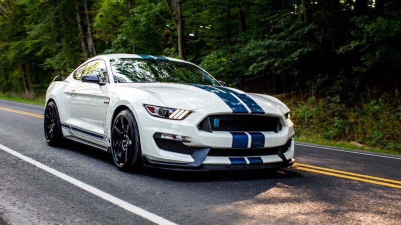 2021-shelby-gt-34