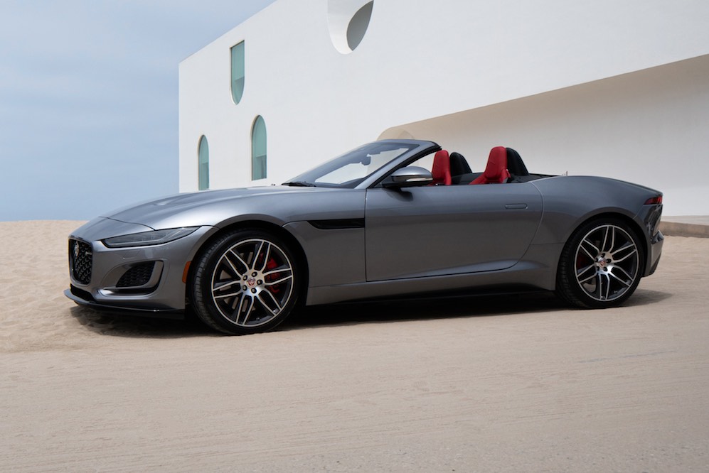 Adiós a una leyenda: Jaguar F-Type R Convertible 2024