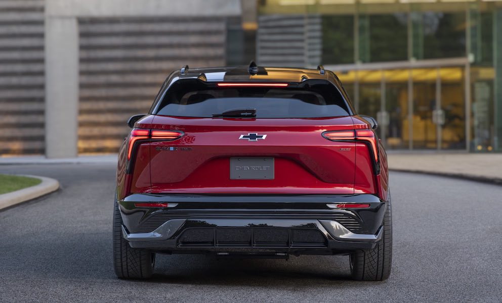 025-chevrolet-blazer-ev-024