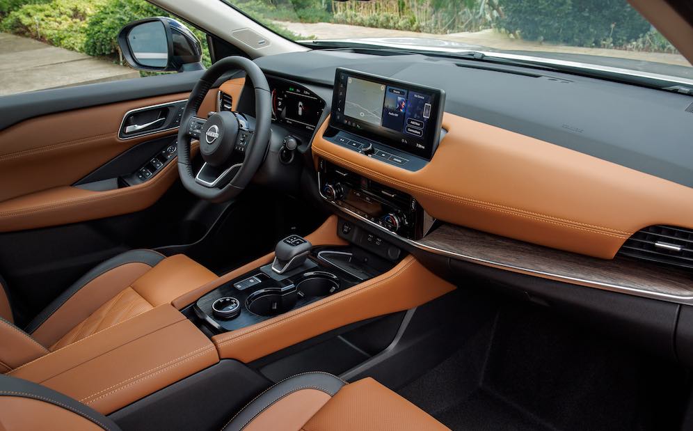 2025-nissan-rogue-platinum-005