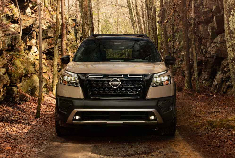 nissan-pathfinder-rock-creek-2026-front-view