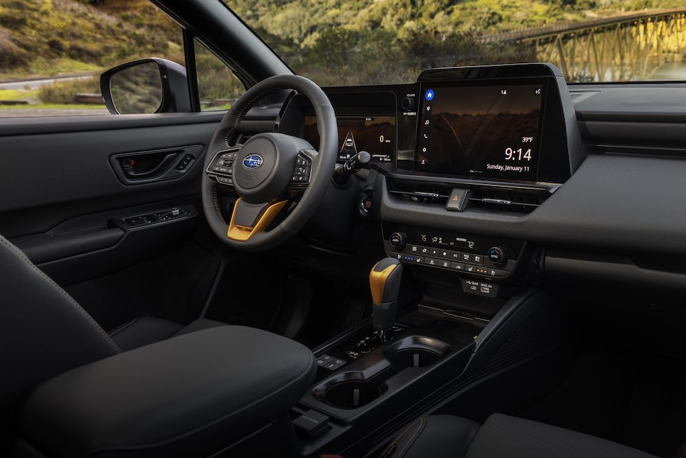 cabina interiopr del Subaru Outback 2026