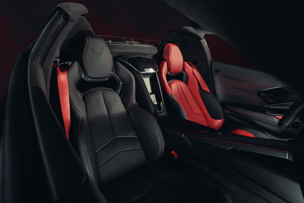Asientos delanteros del Chevrolet Corvette Stingray Coupe 2026