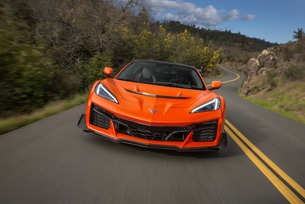 Análisis de la Vida a Bordo del Corvette Stingray 3LT Z51 2026: Ergonomía, Digitalización y Pista