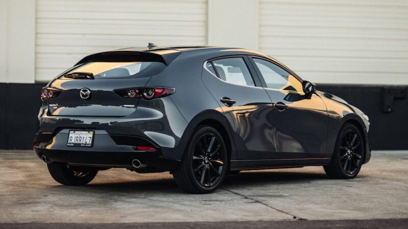 Mazda3 Sedán Turbo Premium Plus 2026: el compacto que eleva la experiencia de manejo